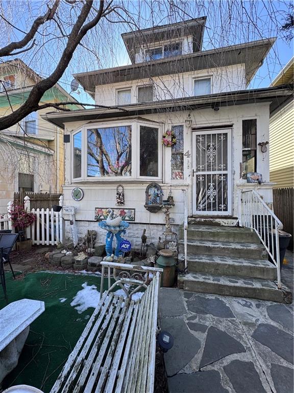 4 Vreeland Street Port Richmond Staten Island NY 10302