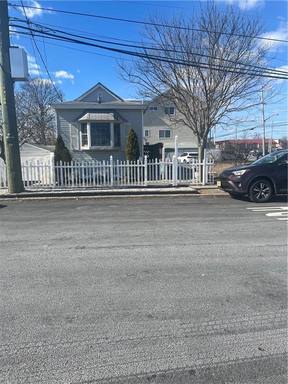 637 Oceanside Avenue Dongan Hills Brooklyn NY 10305