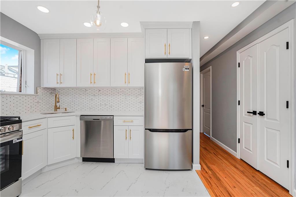 3105 Emmons Avenue Sheepshead Bay Brooklyn NY 11235