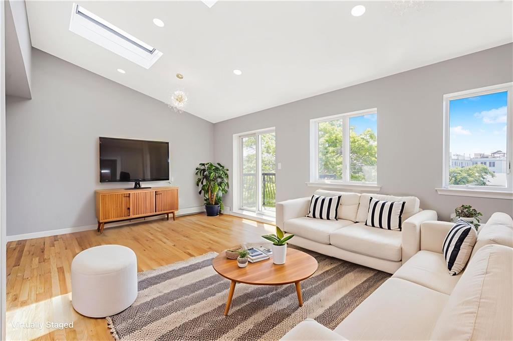 3105 Emmons Avenue Sheepshead Bay Brooklyn NY 11235