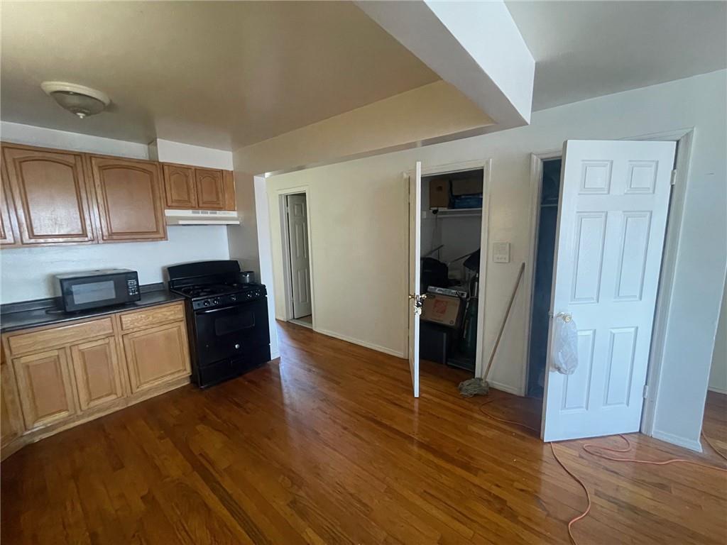 31-08 Seagrit Avenue Far Rockaway Far Rockaway NY 11691