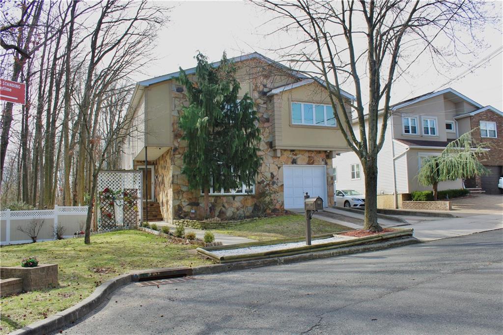 166 McBaine Avenue Rossville Staten Island NY 10309