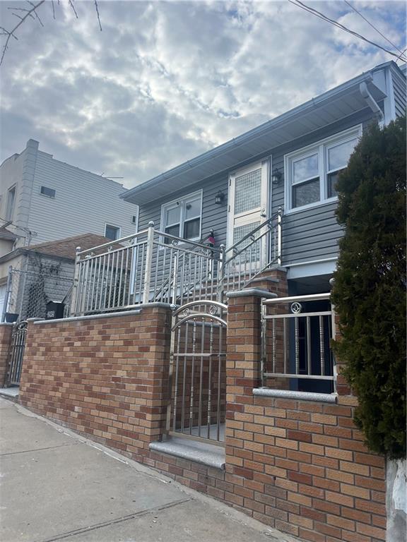 295 Clifton Street Rosebank New York NY 10305