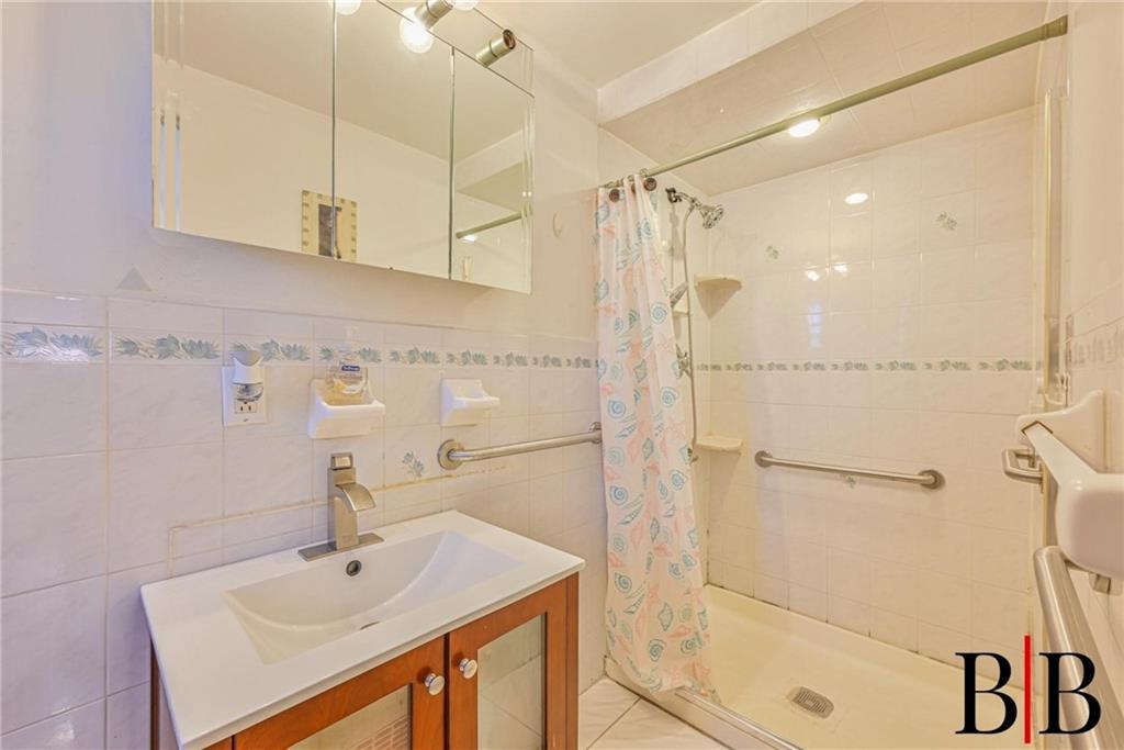 7406 Avenue U Bergen Beach Brooklyn NY 11234