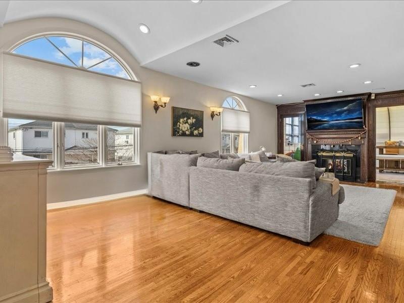 2381 East 72nd Street Bergen Beach Brooklyn NY 11234