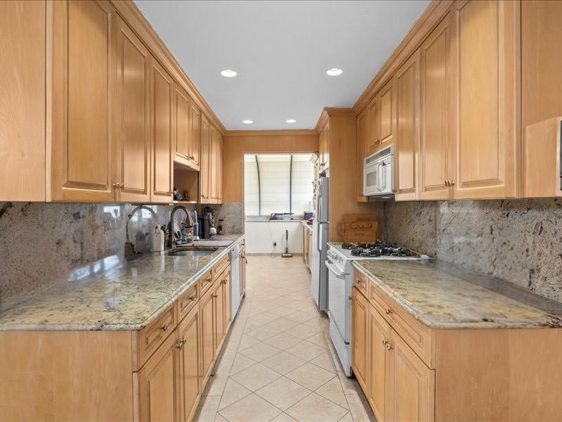2381 East 72nd Street Bergen Beach Brooklyn NY 11234