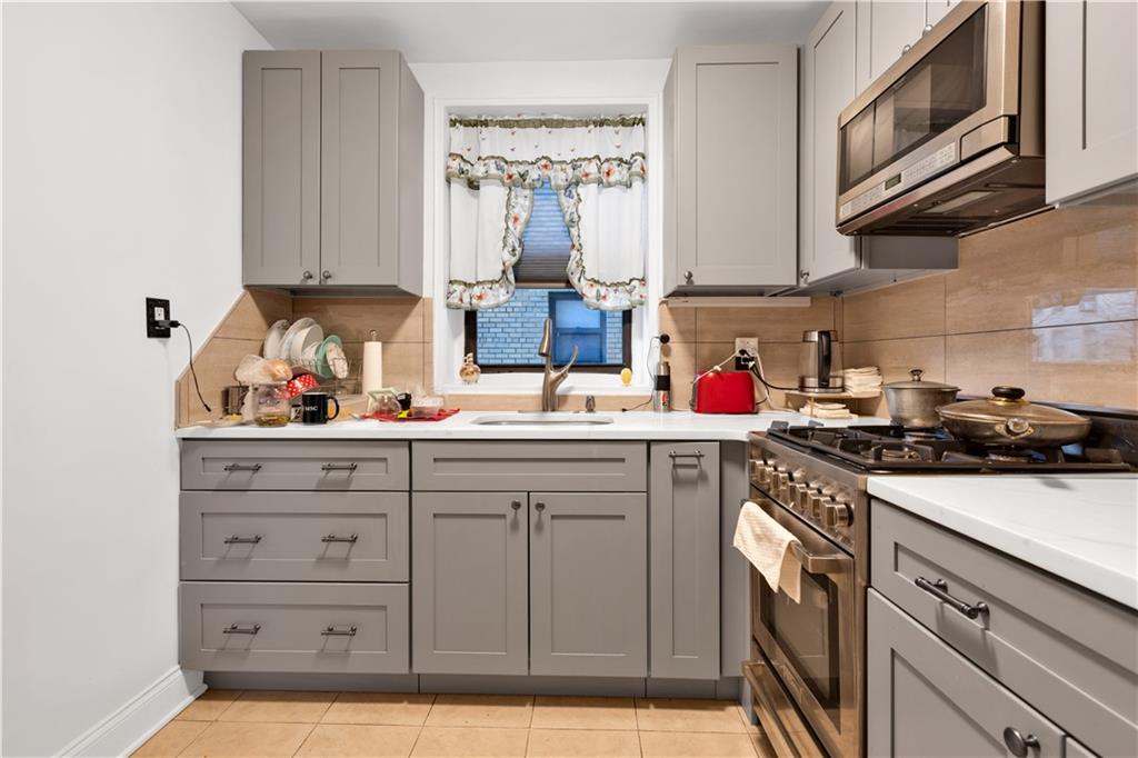 150 West End Avenue Manhattan Beach Brooklyn NY 11235