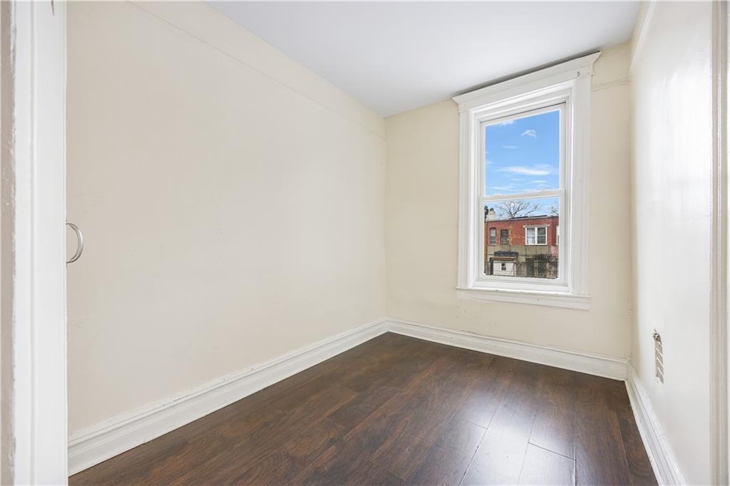 1044 New York Avenue Flatbush Brooklyn NY 11203