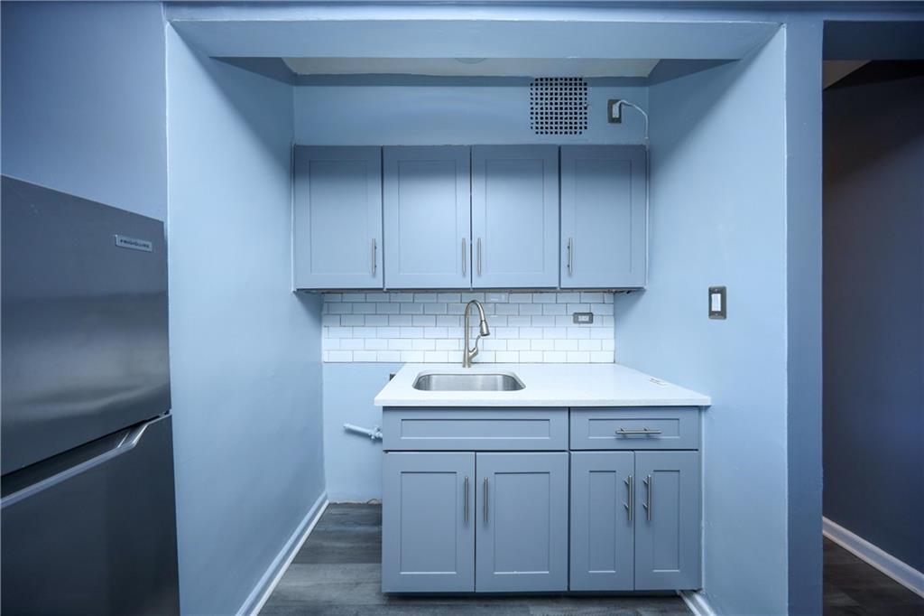 2807 Kings Highway Midwood Brooklyn NY 11229
