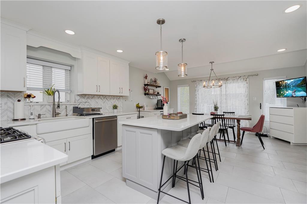 1083 Sheldon Avenue Prince's Bay Staten Island NY 10309