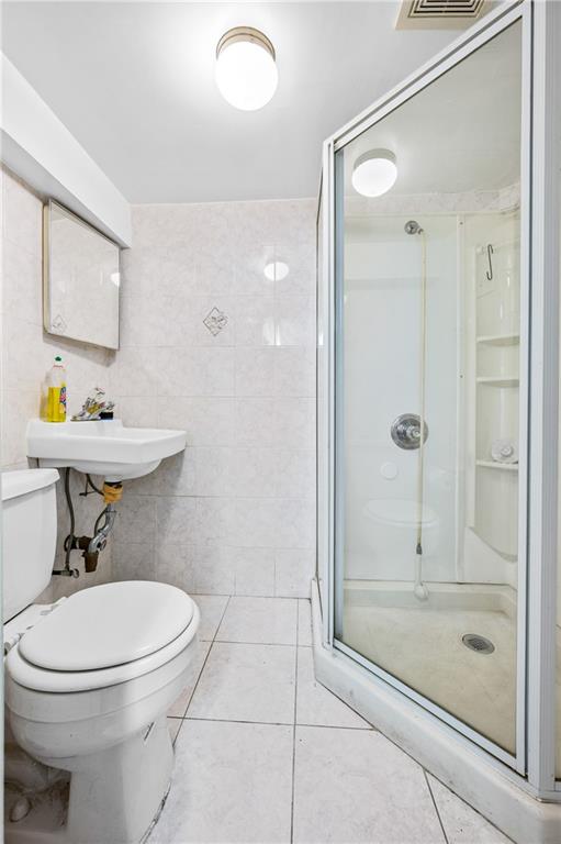 8622 17th Avenue Bensonhurst Brooklyn NY 11214