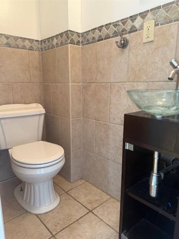 983 East 12th Street Midwood Brooklyn NY 11230