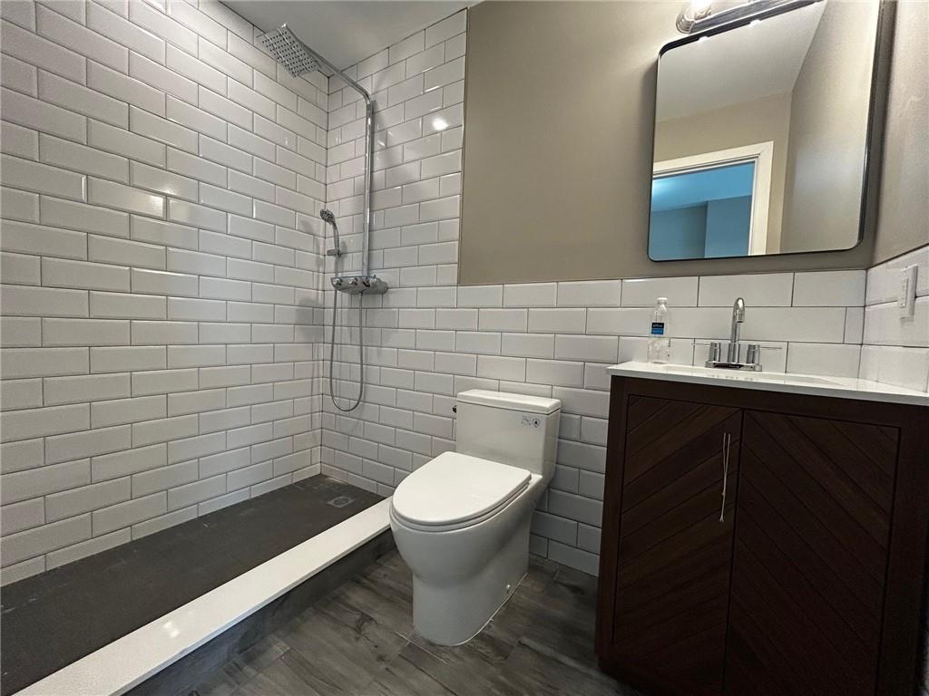 1230 Bay Street Shore Acres New York NY 10305