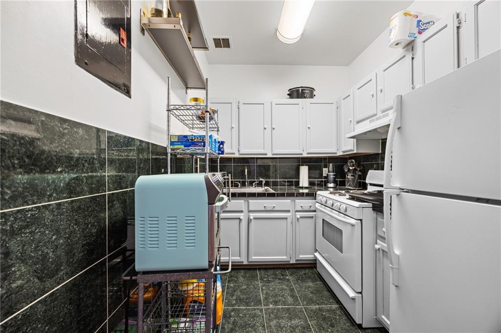 1431 Bedford Avenue Crown Heights Brooklyn NY 11216