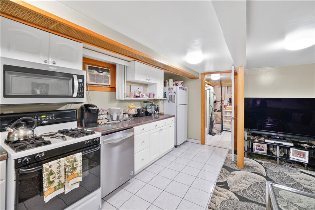 2111 70th Street Bensonhurst Brooklyn NY 11204
