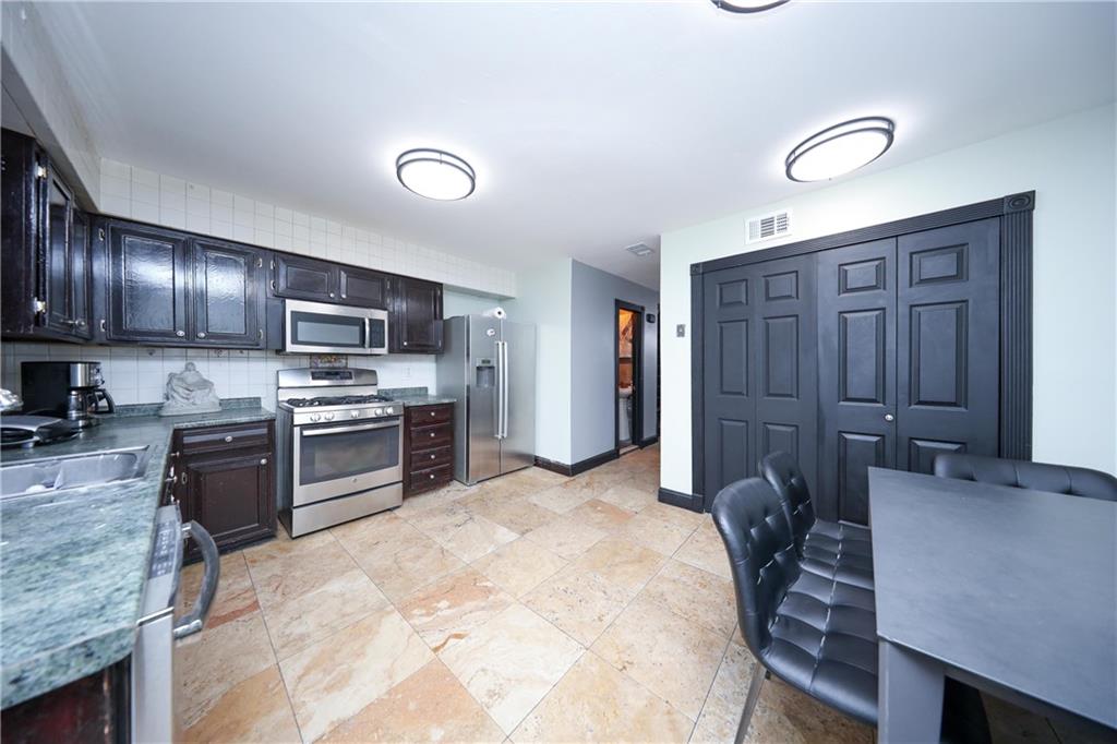 9 Linda Avenue Arrochar Staten Island NY 10305