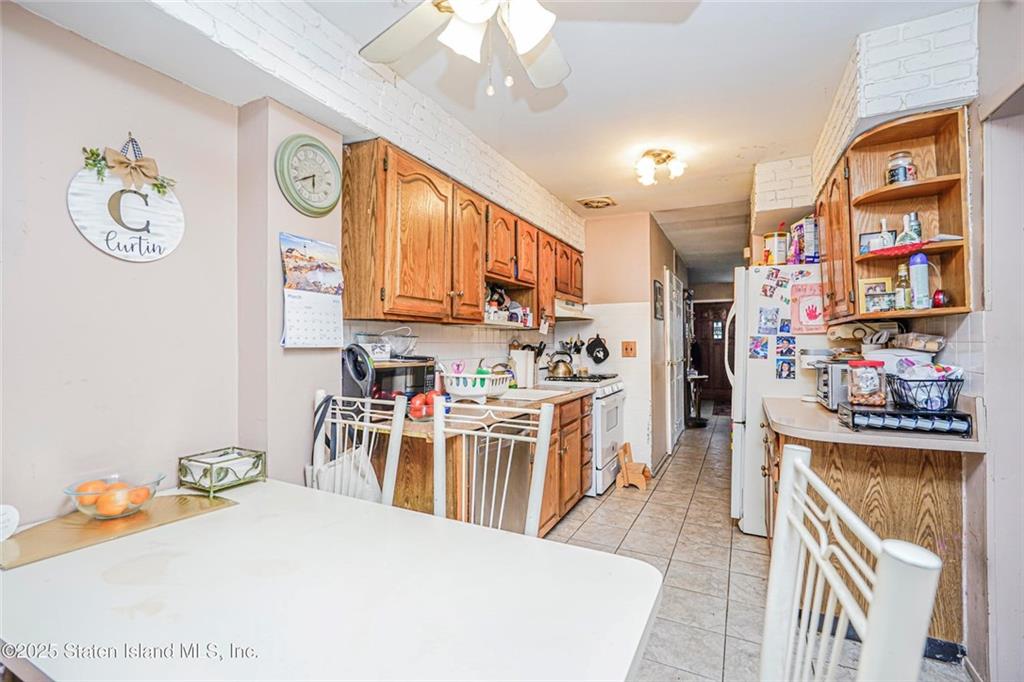 208 Tysens Lane Oakwood Staten Island NY 10306