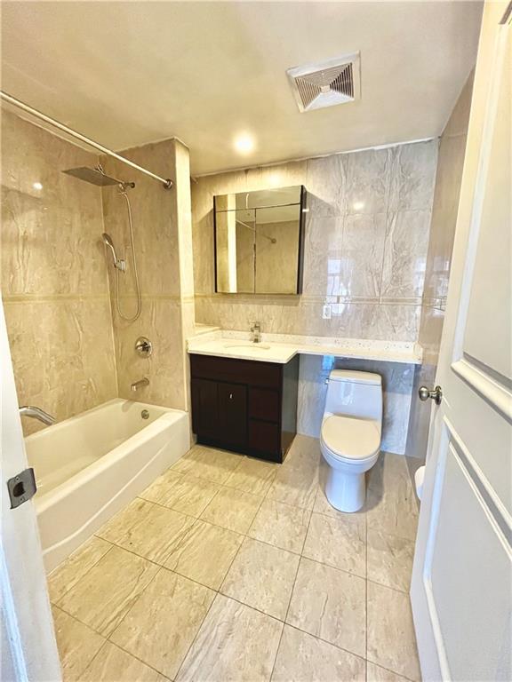6538 Austin Street Rego Park NY 11374