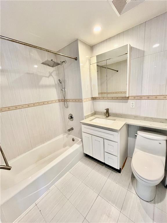 6538 Austin Street Rego Park NY 11374