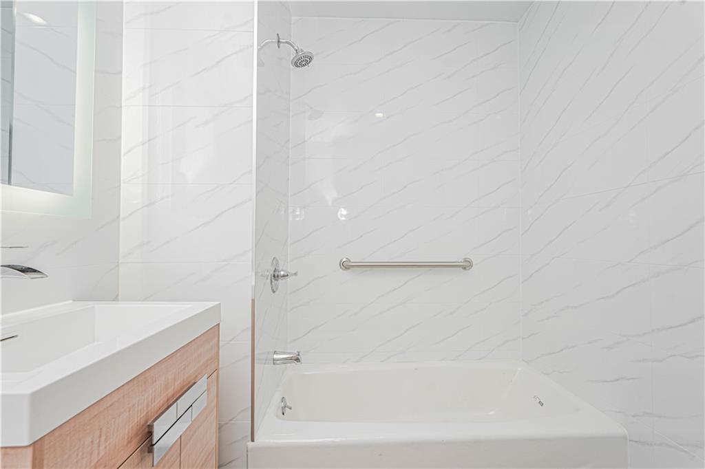 162 Bay 29th Street Bath Beach Brooklyn NY 11214