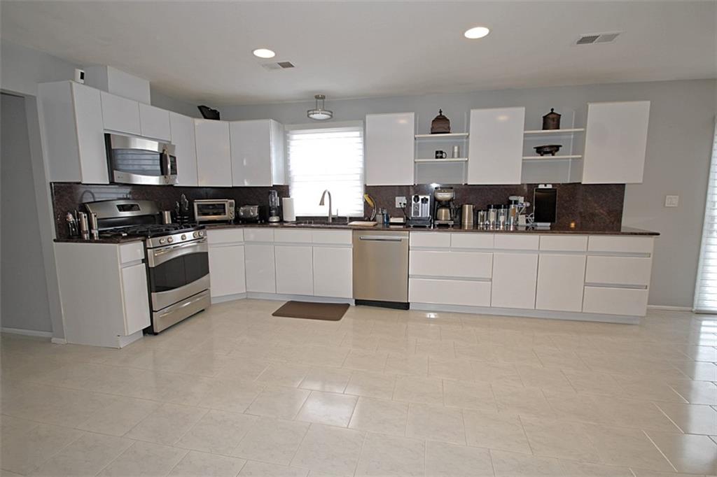 723 Ionia Avenue Huguenot Staten Island NY 10312