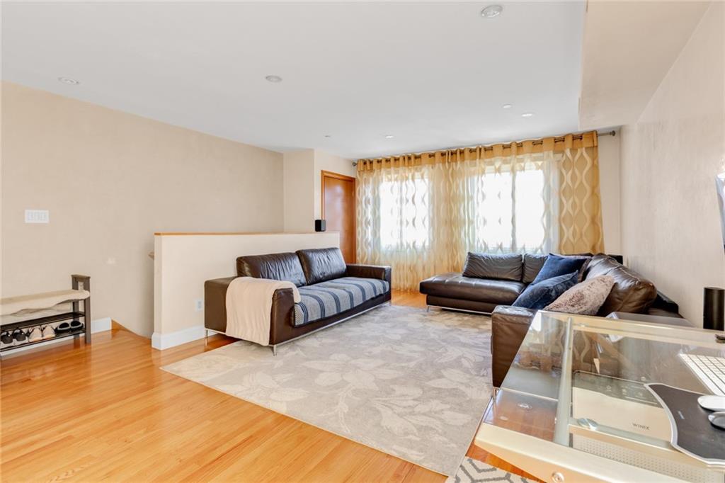 2750 East 28th Street Sheepshead Bay Brooklyn NY 11235