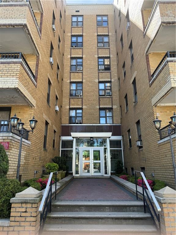 150 West End Avenue Manhattan Beach Brooklyn NY 11235