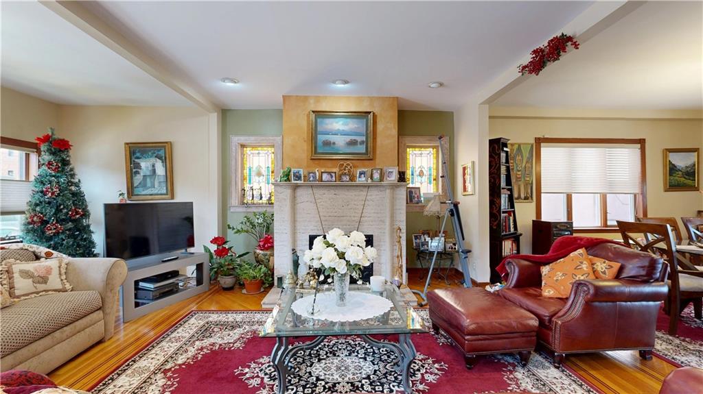 949 72nd Street Dyker Heights Brooklyn NY 11228