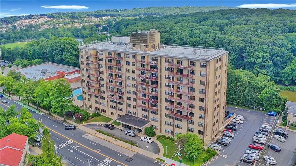 1000 Clove Road Staten Island NY 10301
