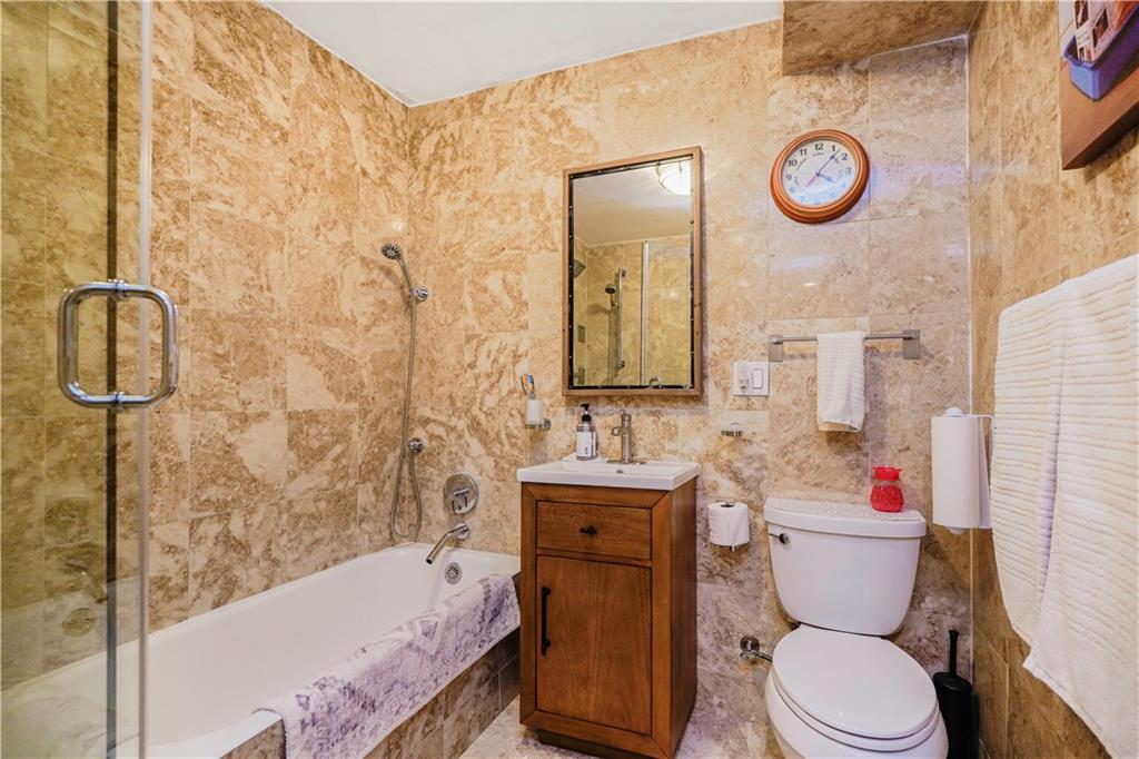 1000 Clove Road Staten Island NY 10301