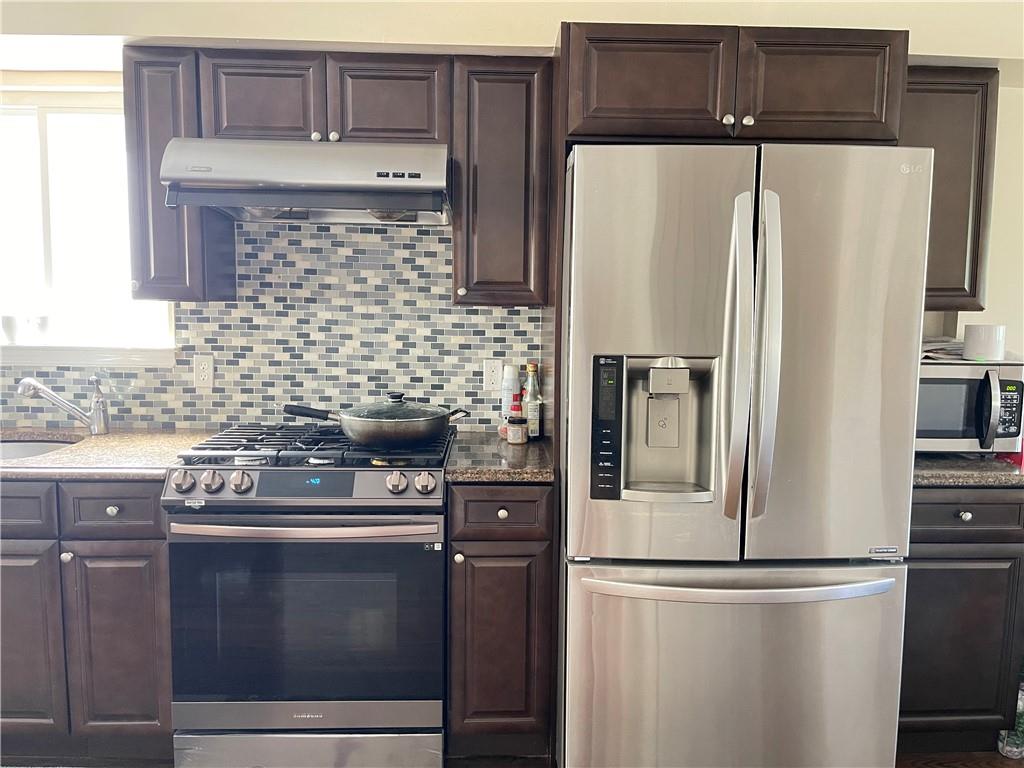 81 Burgundy Loop Park Hill Staten Island NY 10304