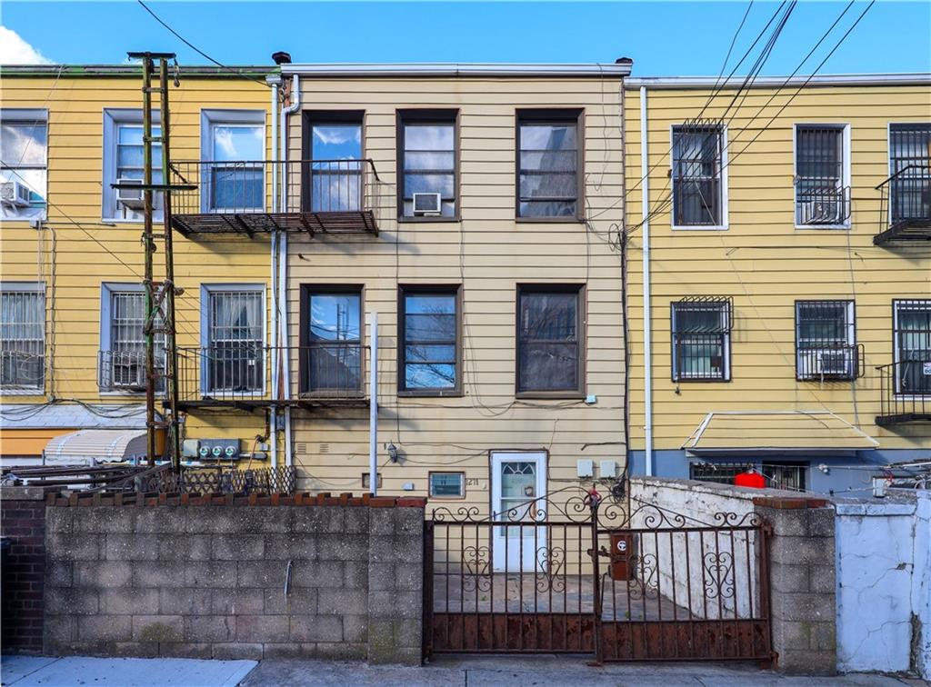 1271 Tabor Court Bensonhurst Brooklyn NY 11219