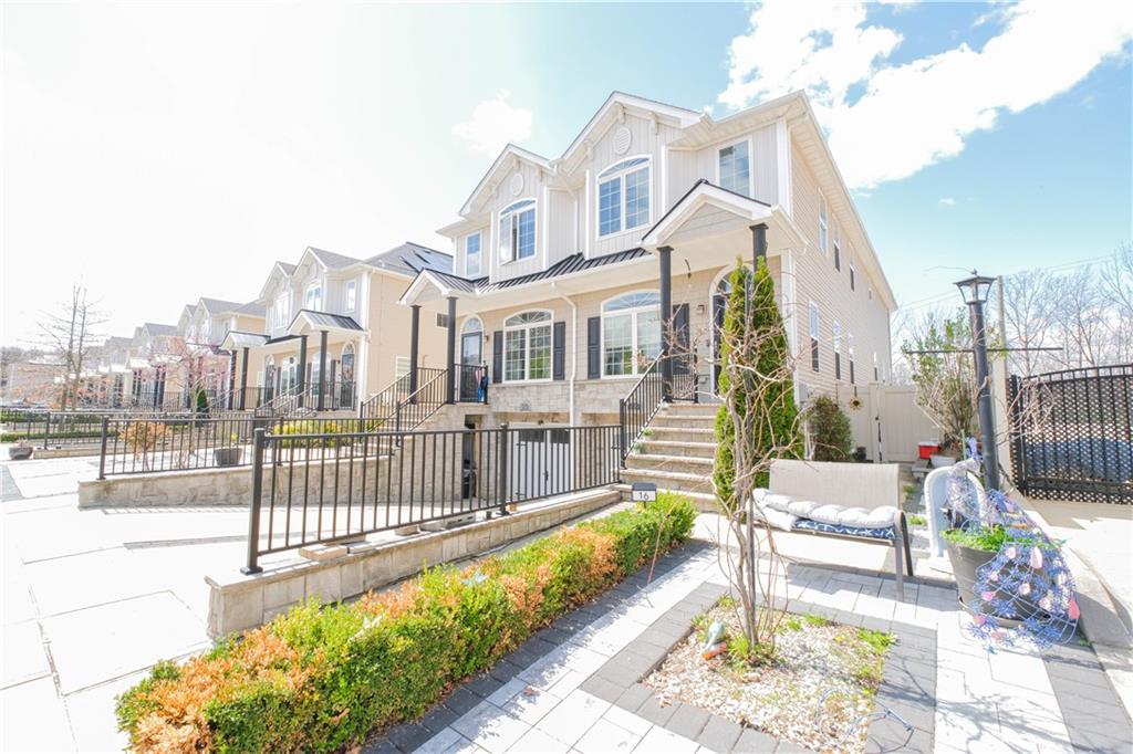 16 Berkshire Lane Rossville Staten Island NY 10309