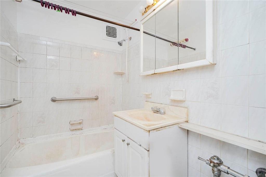 1580 East 13th Street Homecrest Brooklyn NY 11230