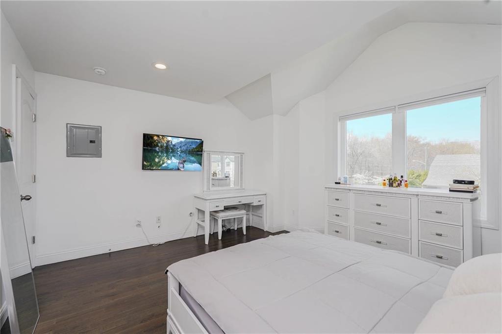 634 Darlington Avenue Huguenot Staten Island NY 10312