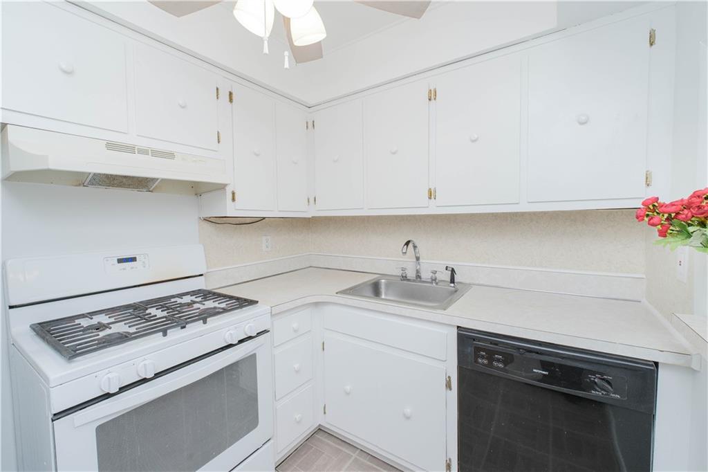 56 Whitaker Place Old Town Staten Island NY 10304