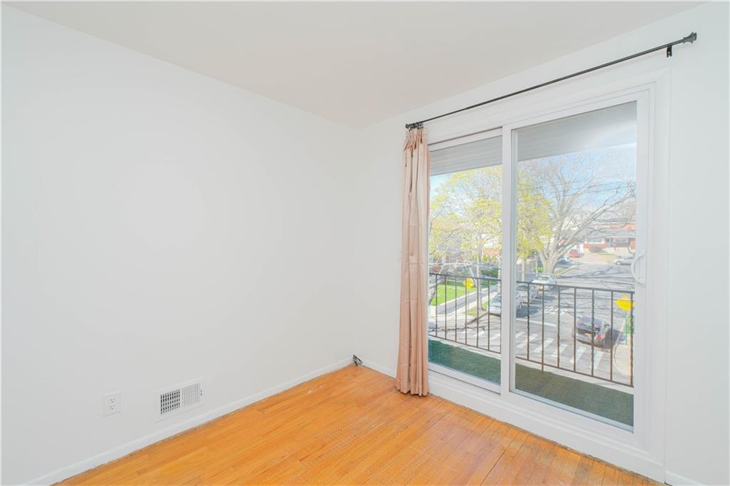 56 Whitaker Place Old Town Staten Island NY 10304