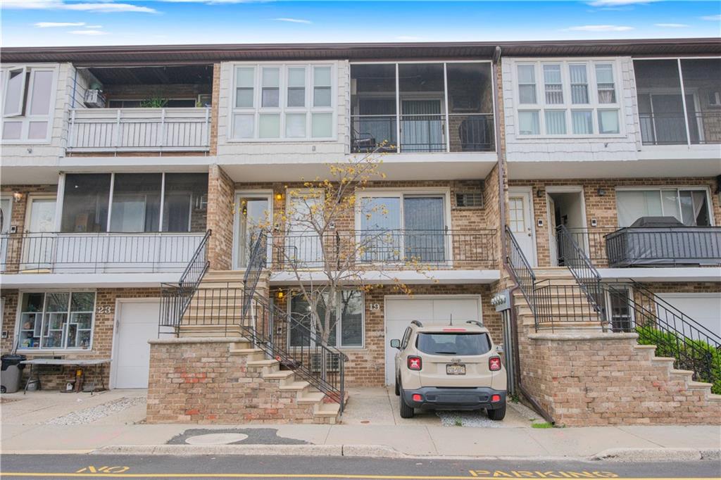 19 Lamped Loop Heartland Village Staten Island NY 10314