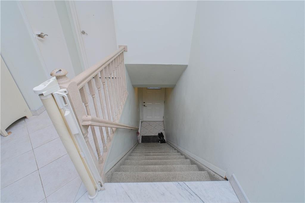 19 Lamped Loop Heartland Village Staten Island NY 10314