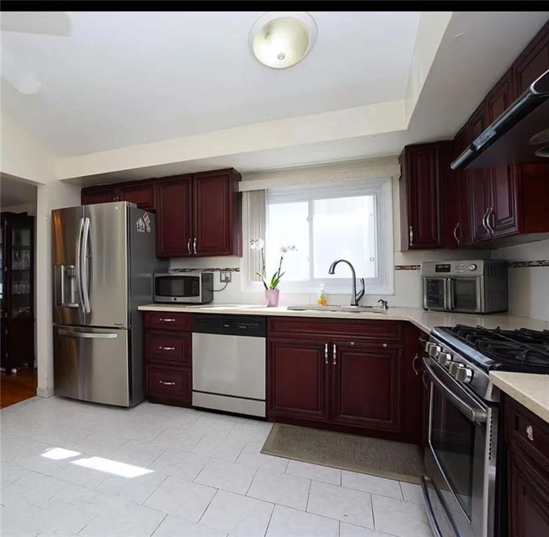 32 Dickie Avenue Westerleigh Staten Island NY 10314