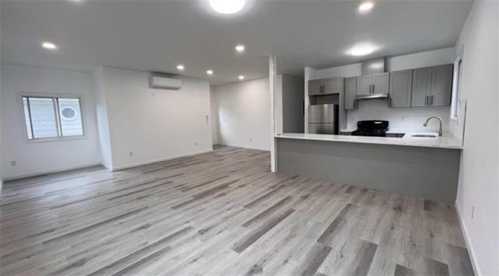 41 Buel Avenue Grant City Brooklyn NY 10304