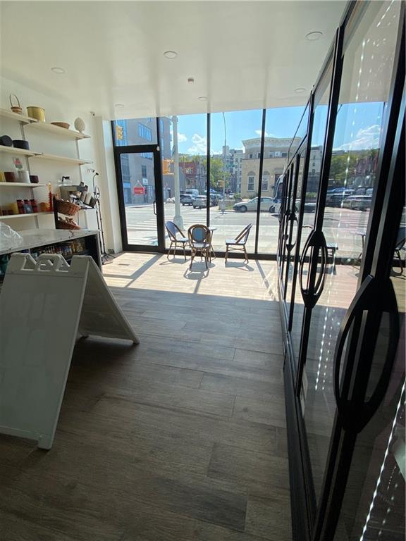 91 West End Avenue Manhattan Beach Brooklyn NY 11235