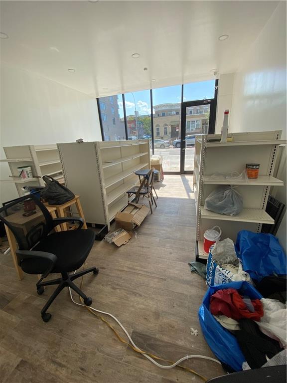 91 West End Avenue Manhattan Beach Brooklyn NY 11235