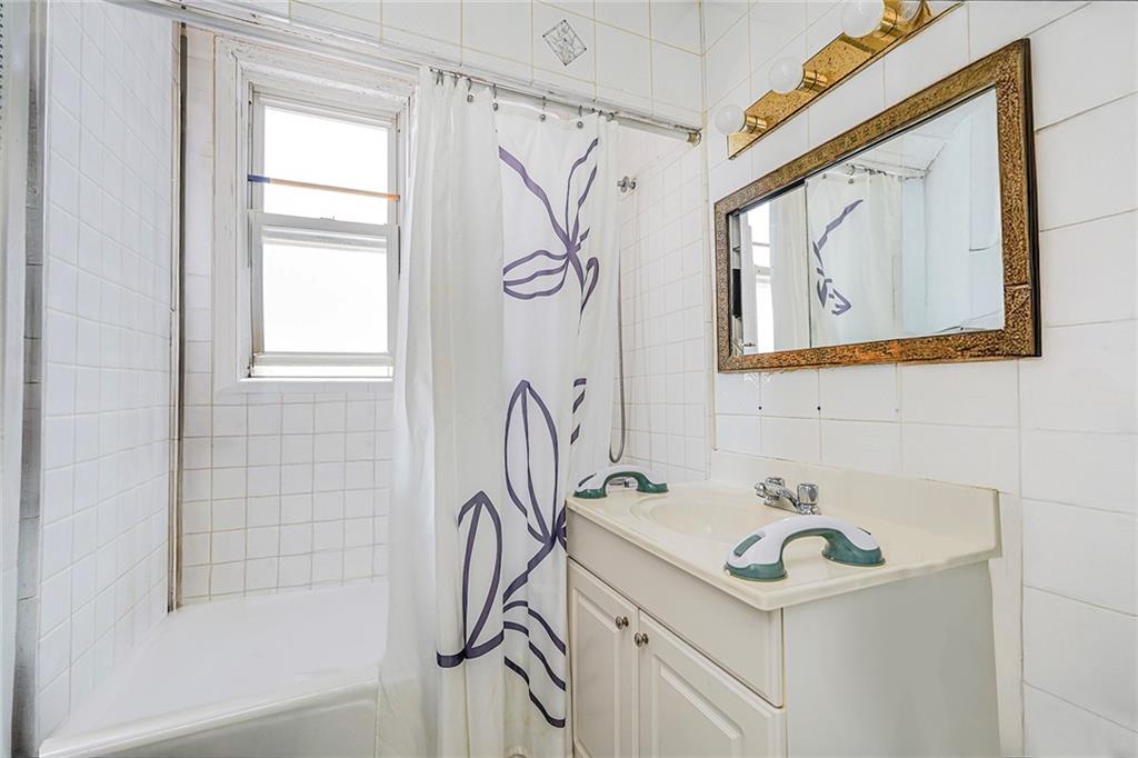 2553 East 22nd Street Sheepshead Bay Brooklyn NY 11235