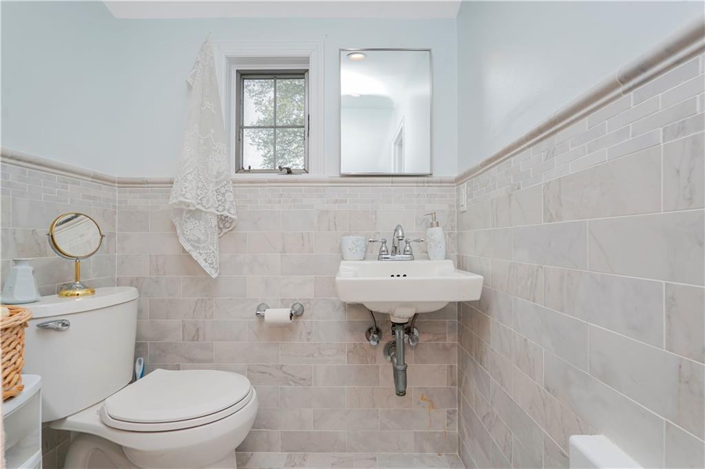 249 Slosson Avenue Staten Island NY 10314