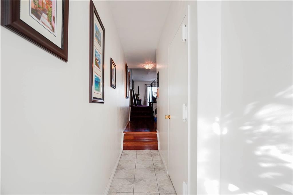 102 Lorraine Loop Rossville Staten Island NY 10309