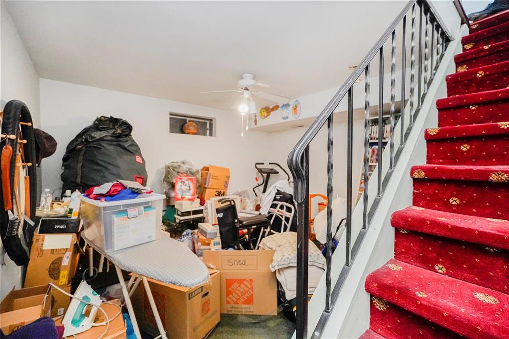 102 Lorraine Loop Rossville Staten Island NY 10309