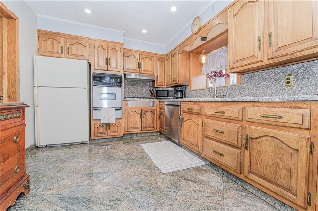 1960 Stillwell Avenue Bensonhurst Brooklyn NY 11223