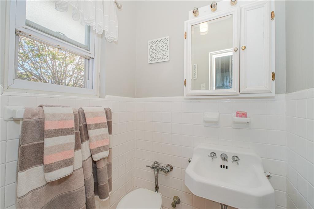 1960 Stillwell Avenue Bensonhurst Brooklyn NY 11223