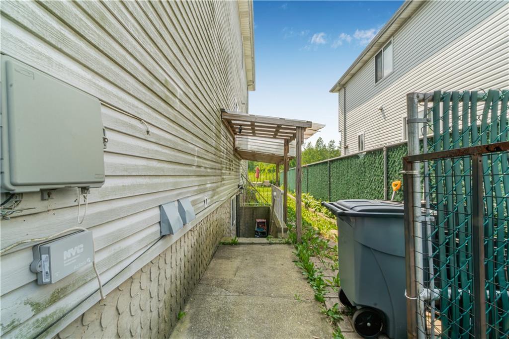 158 Holland Avenue Mariner's Harbor Staten Island NY 10303